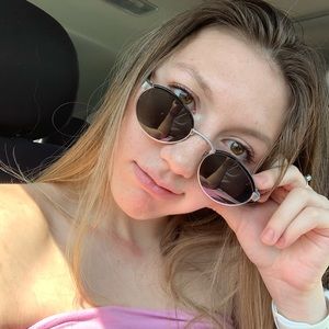 Meet your Posher, Audrey